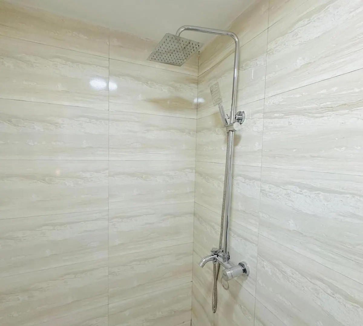 Apartment Spacious & Economical Stay In Vibrant Addis Ababa